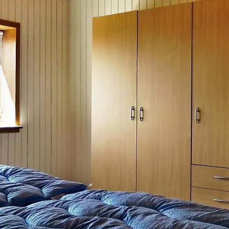 アパート Two-bedroom Holiday In 5 レムヴィー